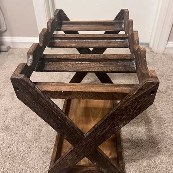 WOODEN WINE RACK - Picture 2 of 3